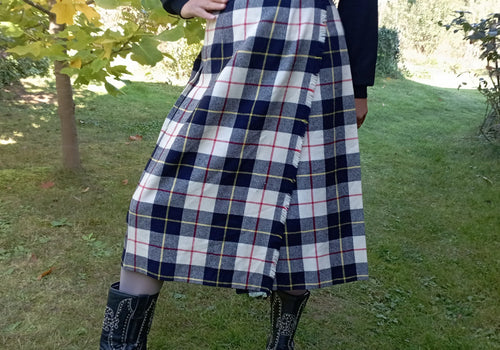 How to Style a Tartan Plaid Skirt (Beginner Guide)
