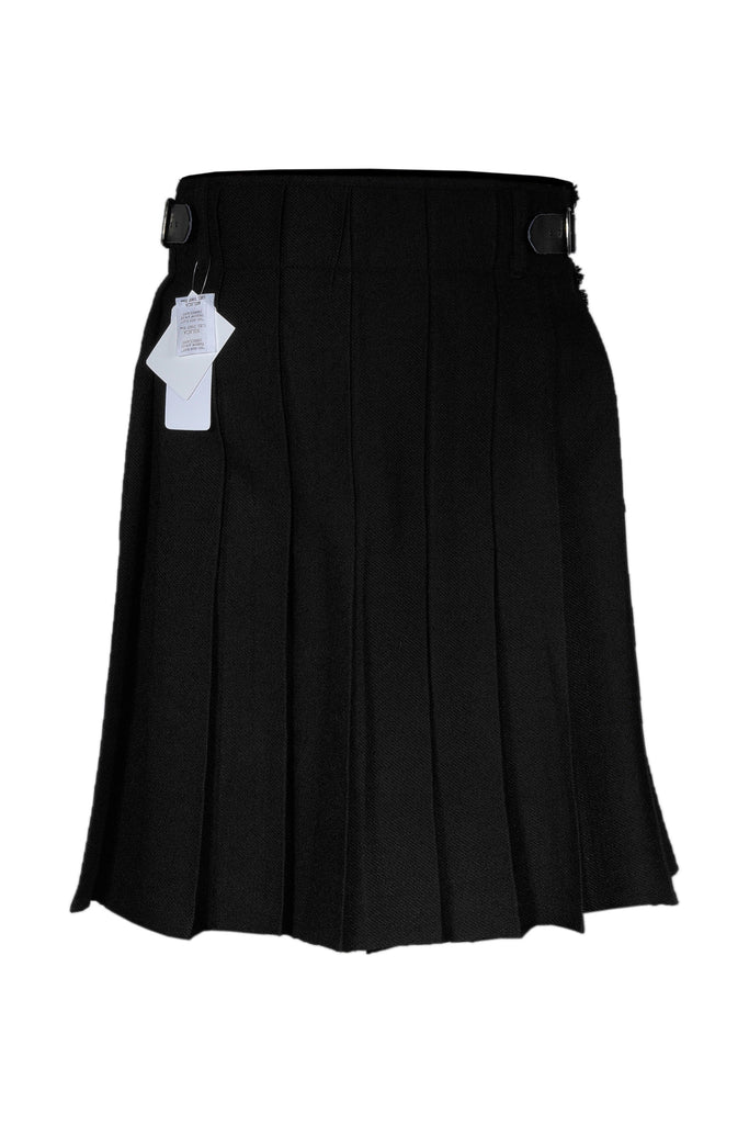 Authentic Scottish Men's Tartan Kilts - Highland Light Weight Value Kilt Embrace Your Heritage with Comfort Plain Black Tartan Kilt