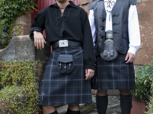 What to Look for While Buying Scottish Kilts Online?